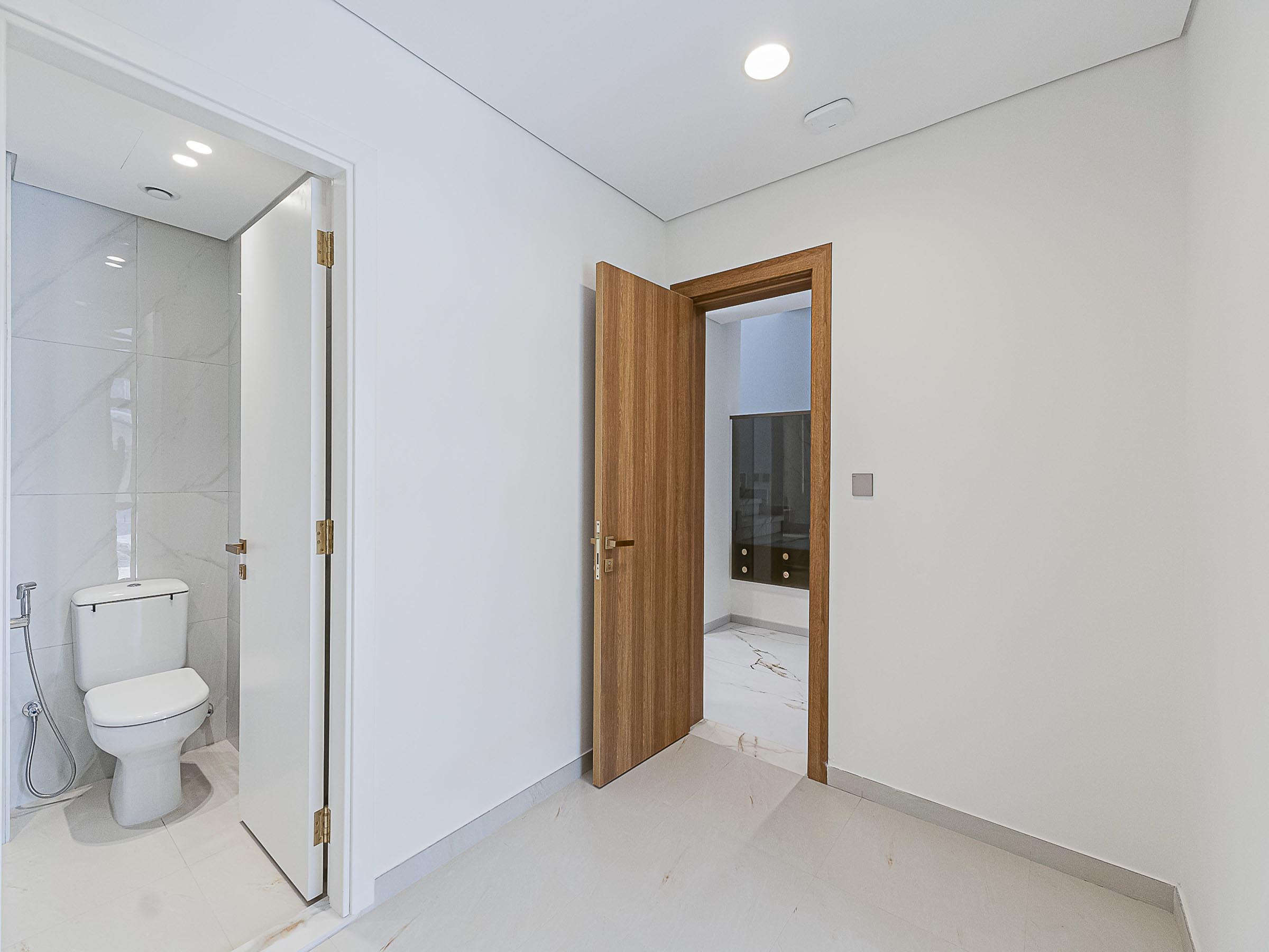 original_174722585420250514123054tnsCXXSIlK