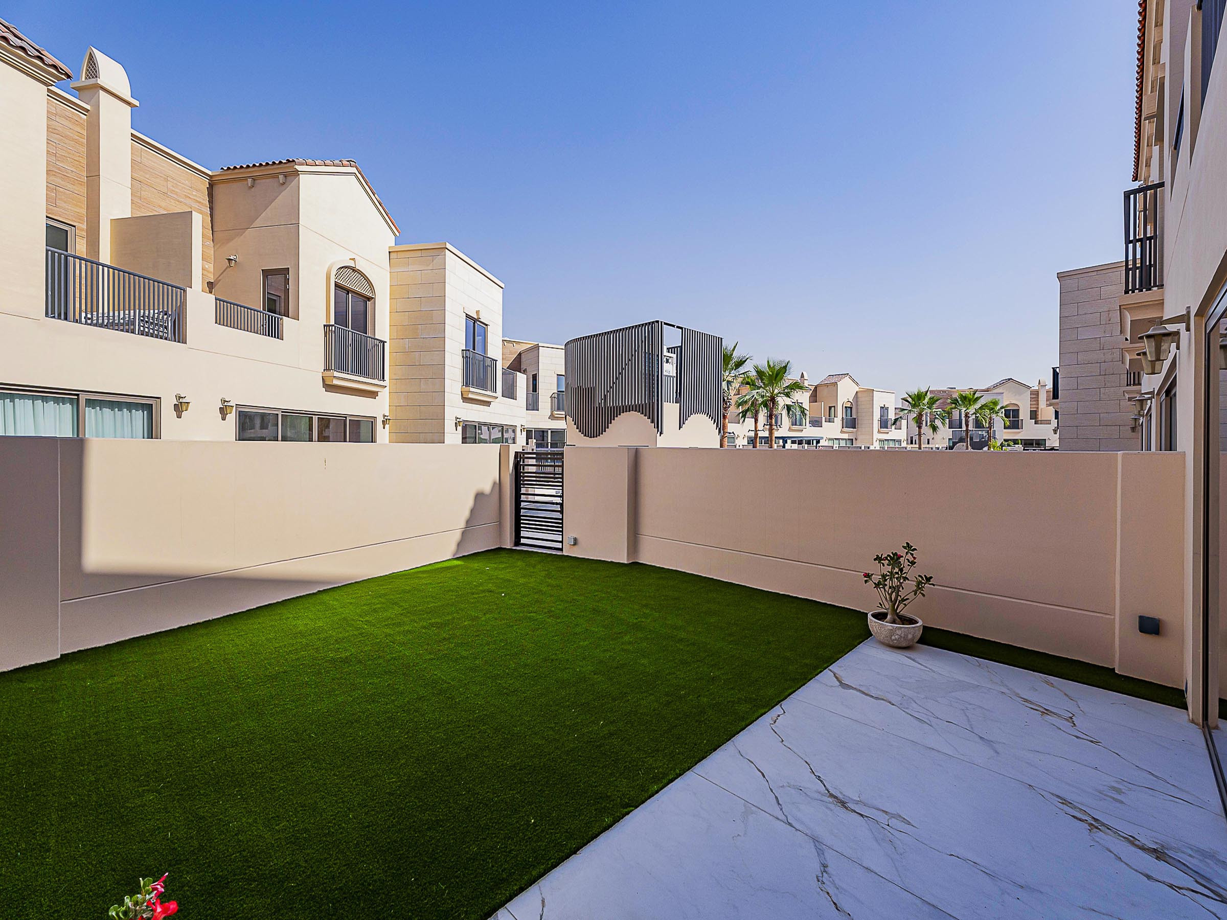 original_174722588220250514123122NycmY8zyGt