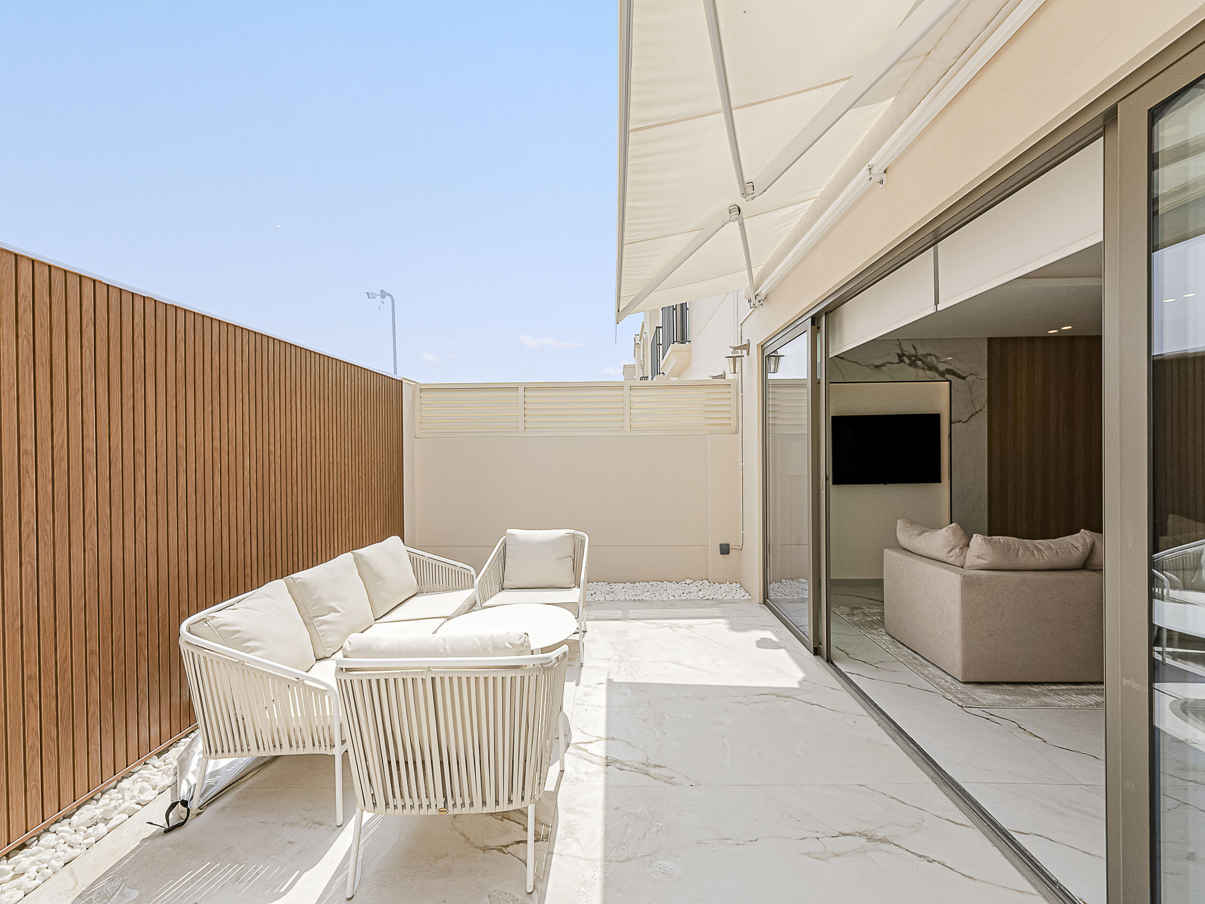 copy_original_175016061520250617114335AwOlv6p6ze