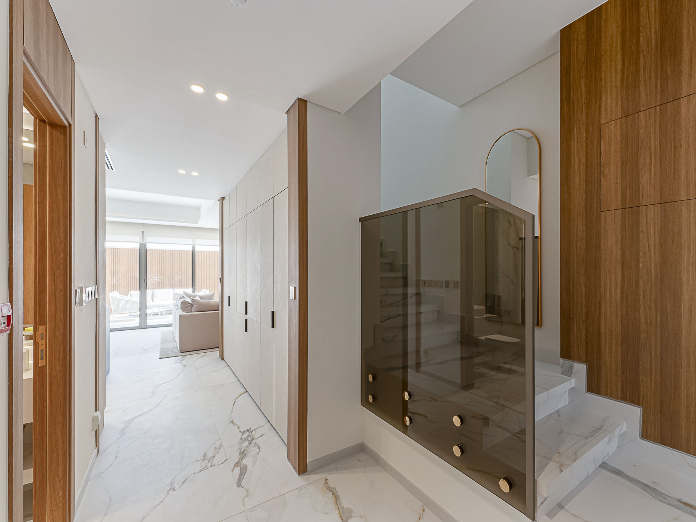 copy_original_175016062720250617114347UgzRsejSDj