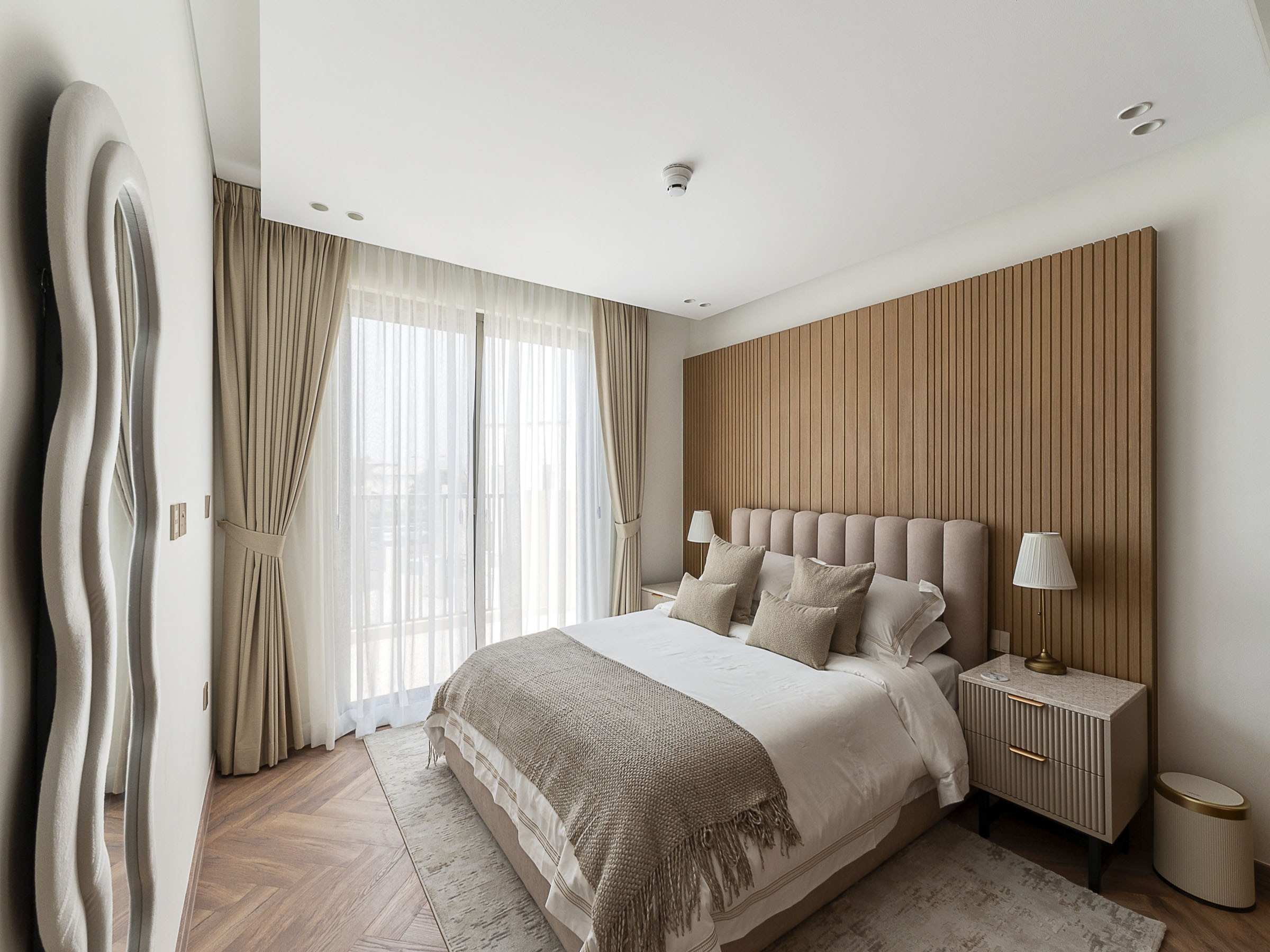 copy_original_175016063720250617114357xQ1BFsv66S